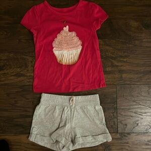 Girls 2pc shirt and short set